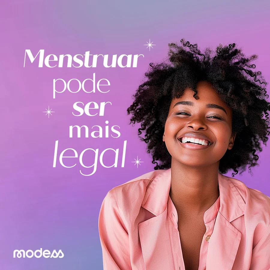 Post: menstruar pode ser mais legal, mulher sorrindo